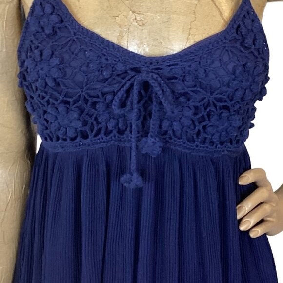 Ya Los Angeles Silk Blend Sleeveless Dress Crochet Top Pleat Skirt M Blue 254F - Picture 3 of 8